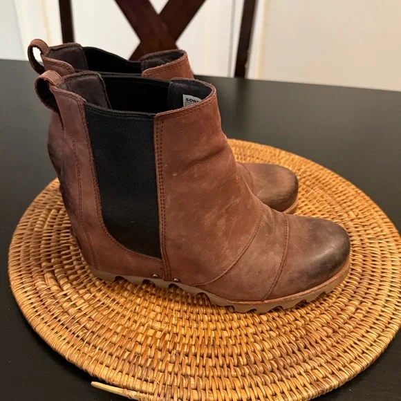 Sorel wedge Brown Ankle Boots size women’s 9 - Picture 1 of 10